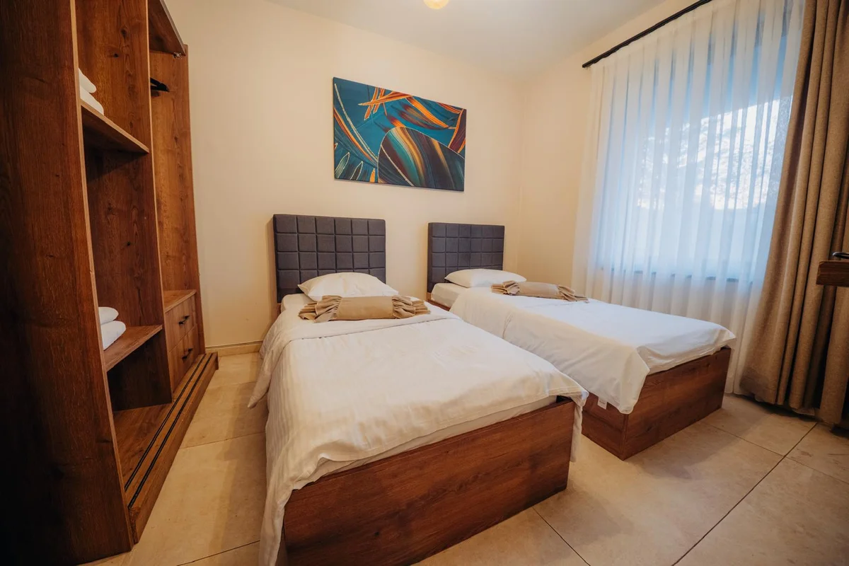 M5 - Lake View 4+1 Villa with Pool & Sauna - Image 14