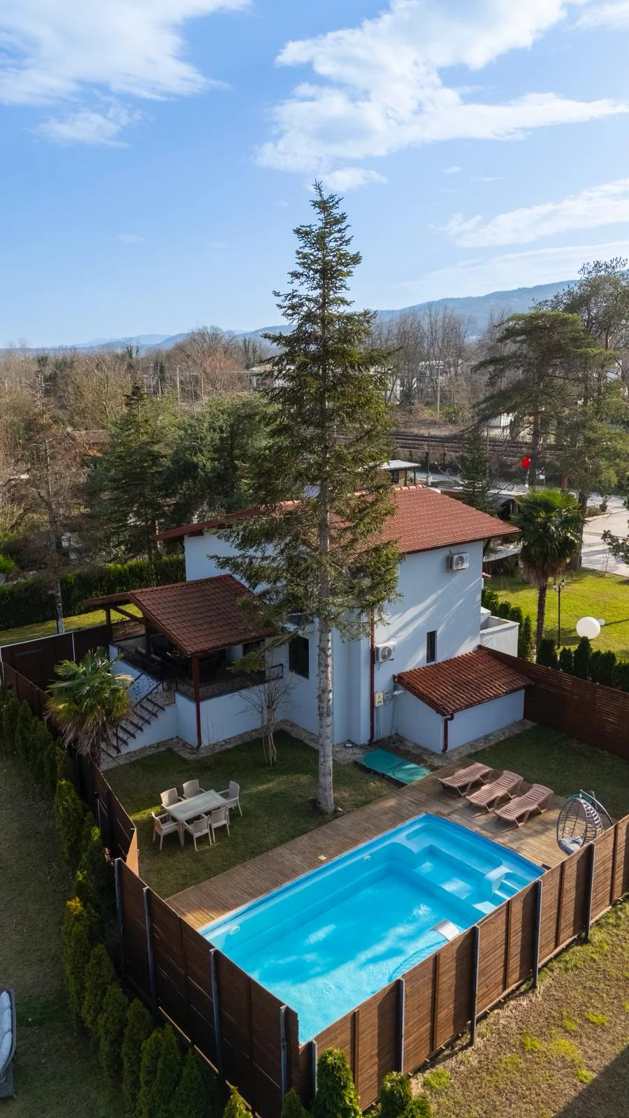 M6 - Lake View 3+1 Villa with Pool - Image 1